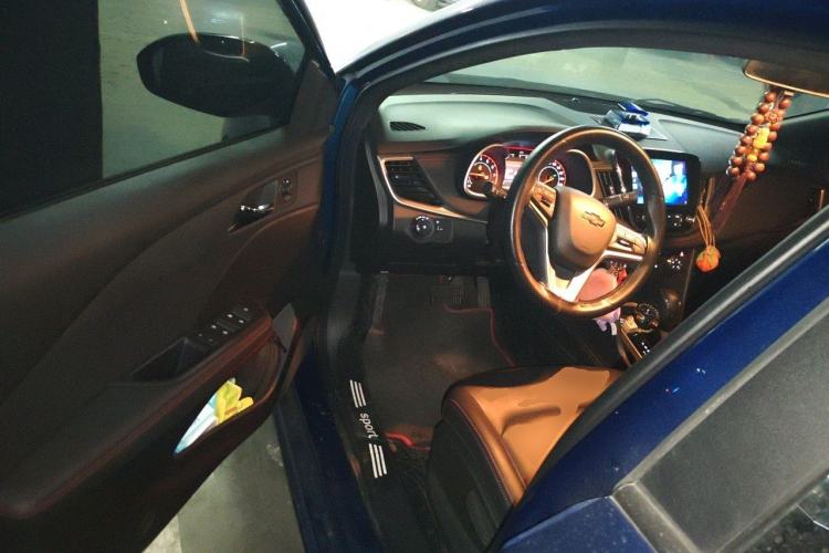 Used Chevrolet Monza 2022 Light Hybrid RS 330T Automatic Comfort Edition Driver Seat