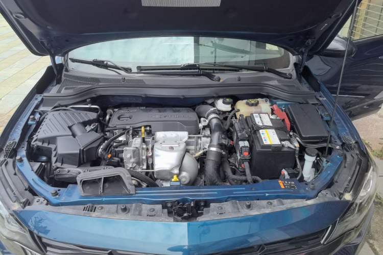 Used Chevrolet Monza 2022 Light Hybrid RS 330T Automatic Comfort Edition Engine Bay