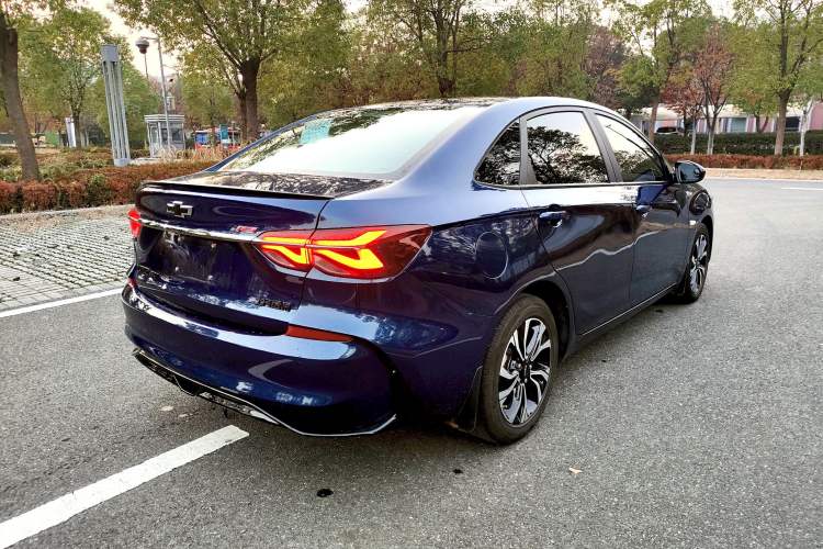 Used Chevrolet Monza 2022 Light Hybrid RS 330T Automatic Comfort Edition Exterior 4