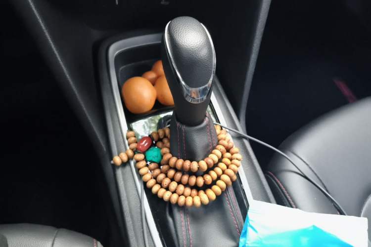Used Chevrolet Monza 2022 Light Hybrid RS 330T Automatic Comfort Edition Gear Lever