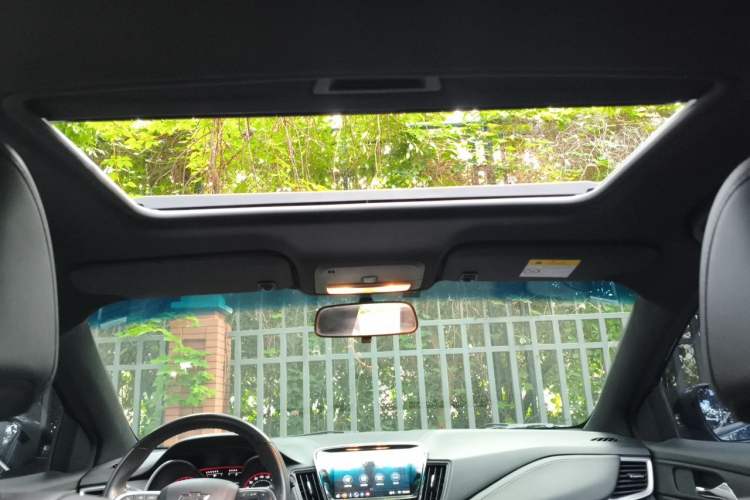 Used Chevrolet Monza 2022 Light Hybrid RS 330T Automatic Comfort Edition Headliner
