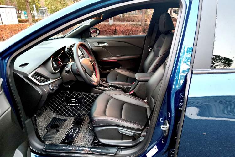 Used Chevrolet Monza 2022 Light Hybrid RS 330T Automatic Comfort Edition Interior 1