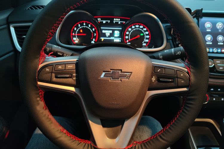 Used Chevrolet Monza 2022 Light Hybrid RS 330T Automatic Comfort Edition Interior 6