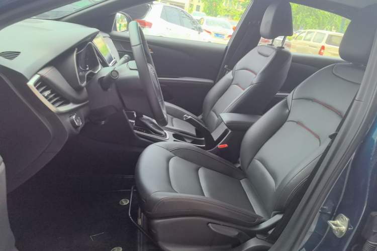 Used Chevrolet Monza 2022 Light Hybrid RS 330T Automatic Comfort Edition Left Front Seat