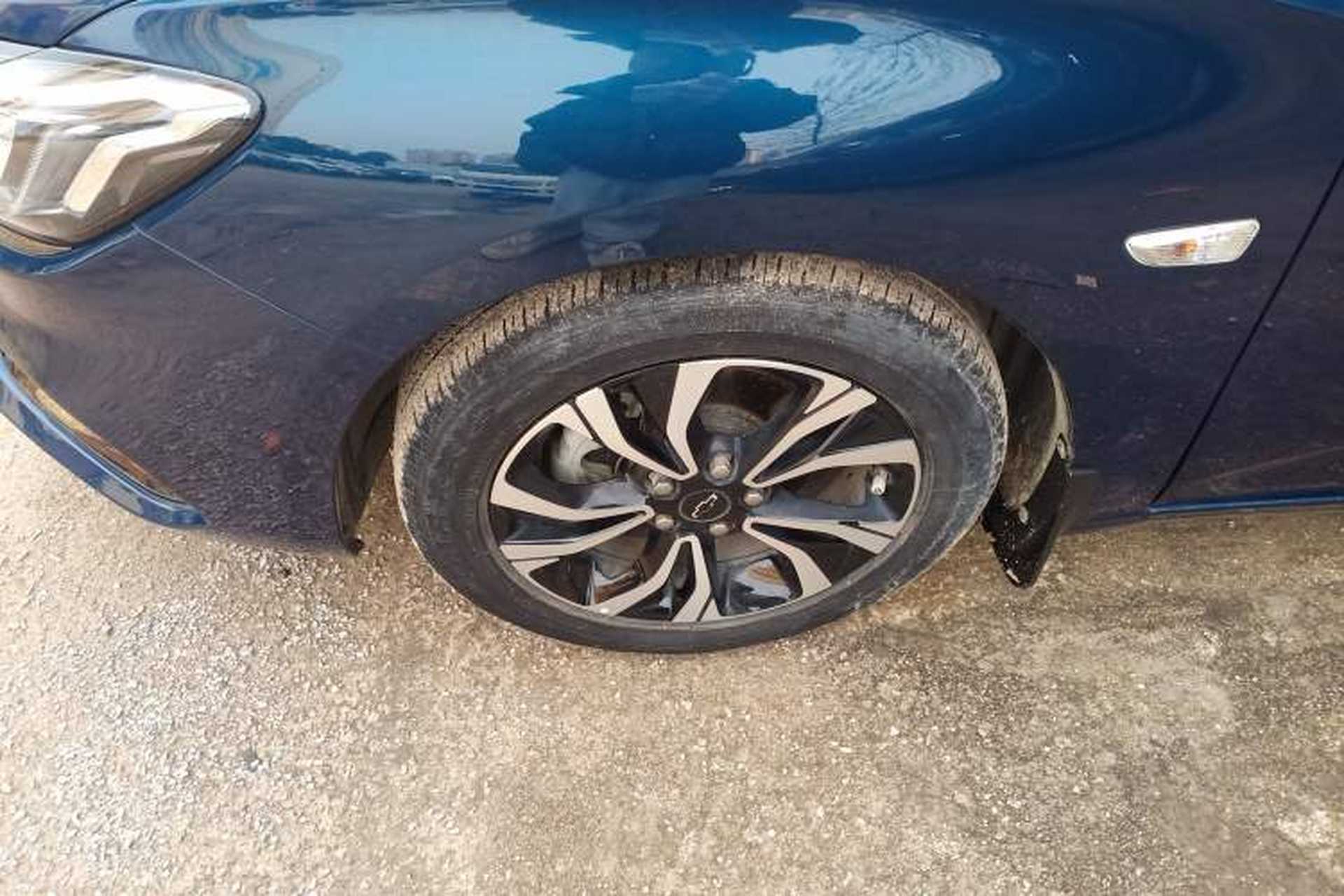 Used Chevrolet Monza 2022 Light Hybrid RS 330T Automatic Comfort Edition Left Front Wheel Hub