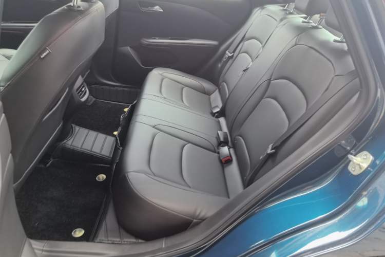 Used Chevrolet Monza 2022 Light Hybrid RS 330T Automatic Comfort Edition Left Rear Seat