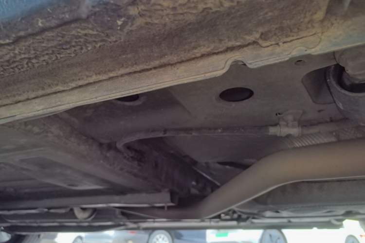 Used Chevrolet Monza 2022 Light Hybrid RS 330T Automatic Comfort Edition Left Side Sill