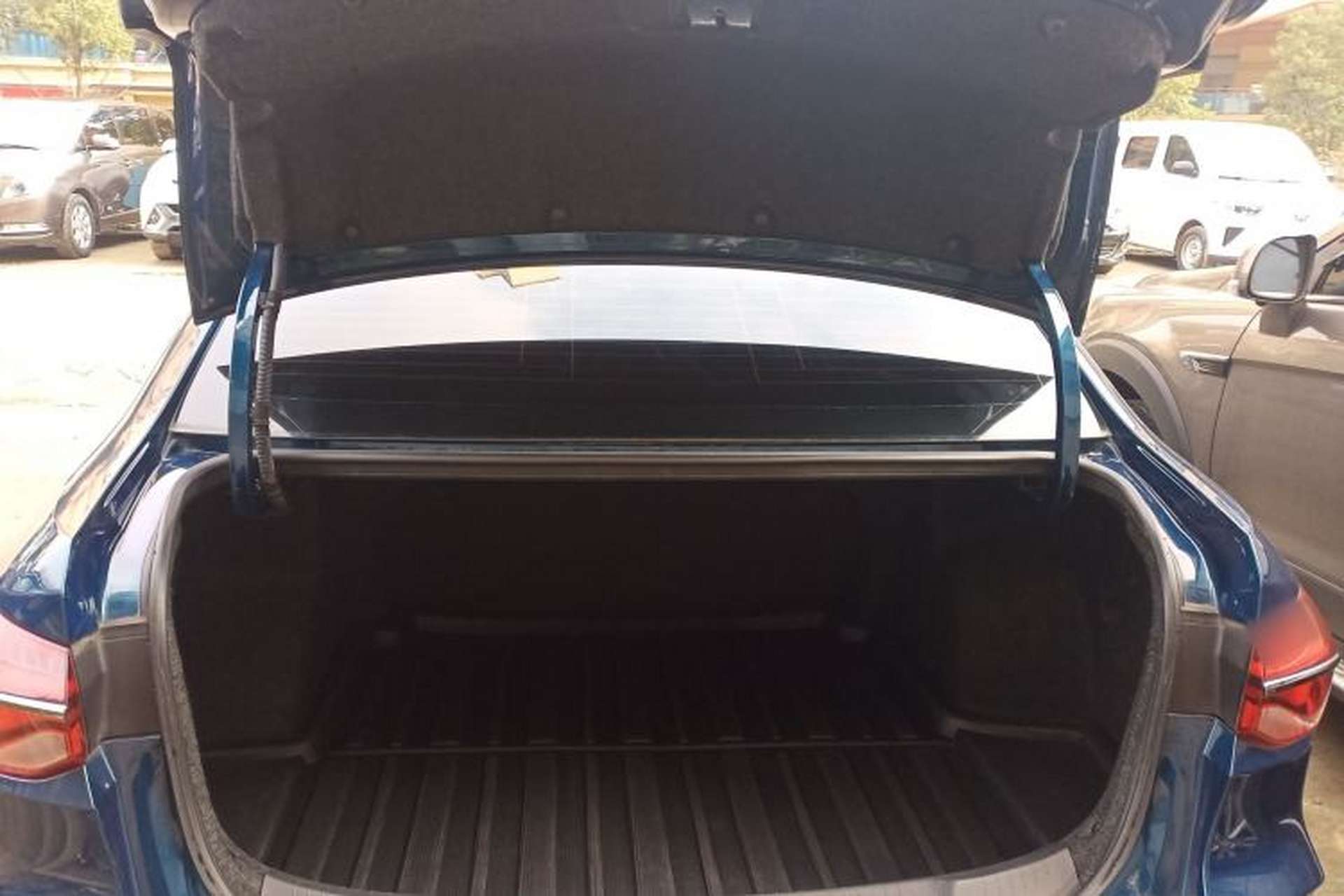 Used Chevrolet Monza 2022 Light Hybrid RS 330T Automatic Comfort Edition Trunk