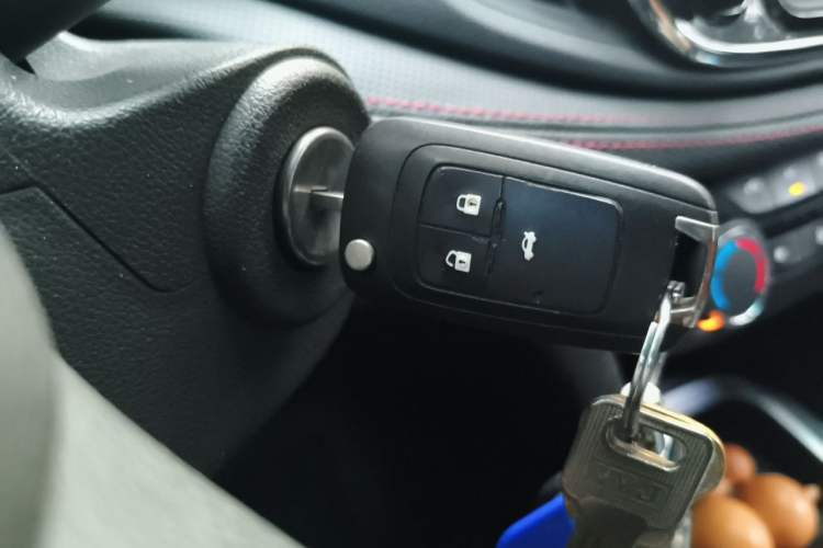 Used Chevrolet Monza 2022 Light Hybrid RS 330T Automatic Comfort Edition Vehicle Key