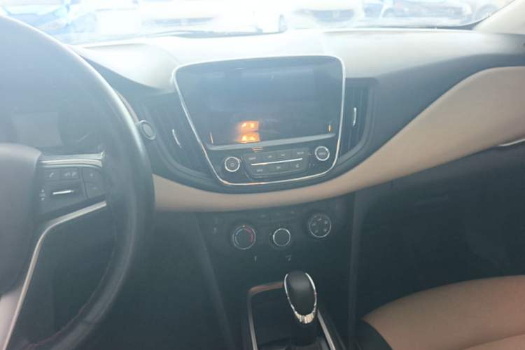 Used Chevrolet Monza 2022 320 Automatic Enjoyment Sunroof Version Audio And AC Panel