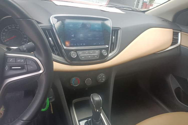 Used Chevrolet Monza 2022 320 Automatic Enjoyment Sunroof Version Audio And AC Panel