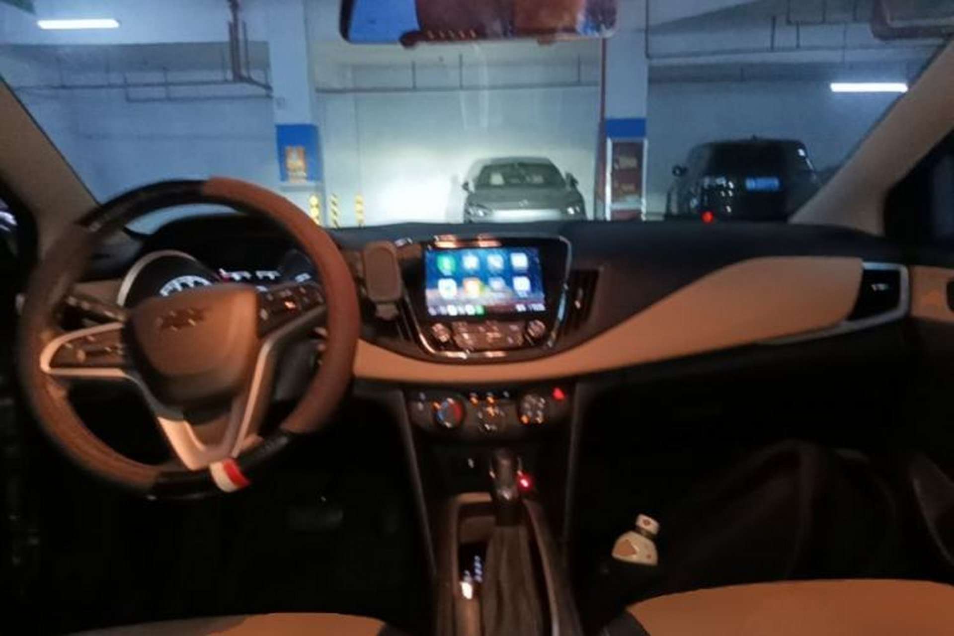 Used Chevrolet Monza 2022 320 Automatic Enjoyment Sunroof Version Center Console