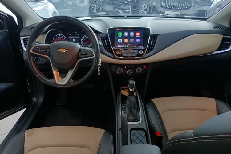 Used Chevrolet Monza 2022 320 Automatic Enjoyment Edition Center Console