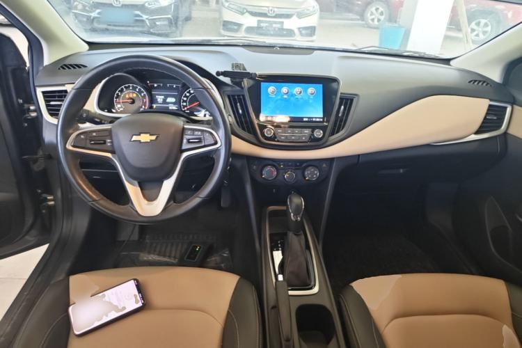 Used Chevrolet Monza 2022 320 Automatic Enjoyment Edition Center Console