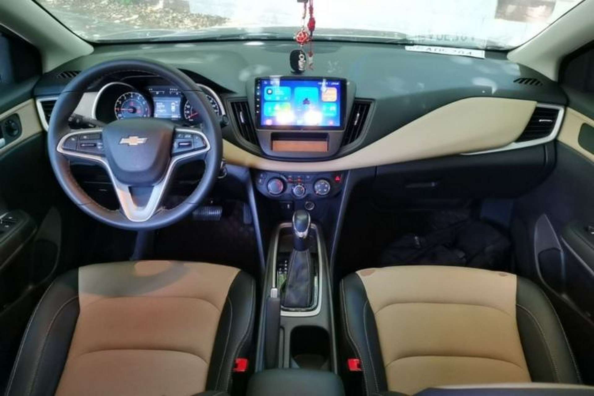 Used Chevrolet Monza 2022 320 Automatic Enjoyment Sunroof Version Center Console
