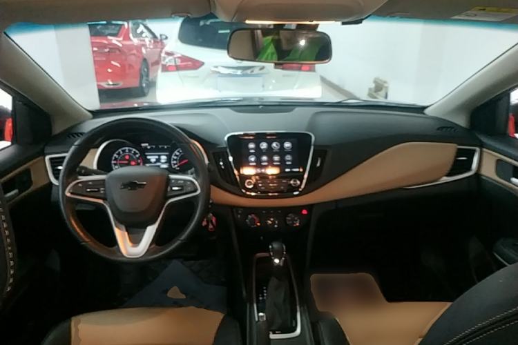 Used Chevrolet Monza 2022 320 Automatic Enjoyment Edition Center Console