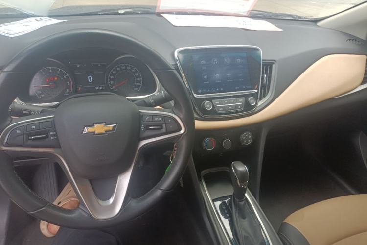 Used Chevrolet Monza 2022 320 Automatic Enjoyment Sunroof Version Center Console