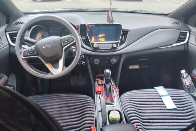Used Chevrolet Monza 2022 Light Hybrid RS 330T Automatic Comfort Edition Center Console