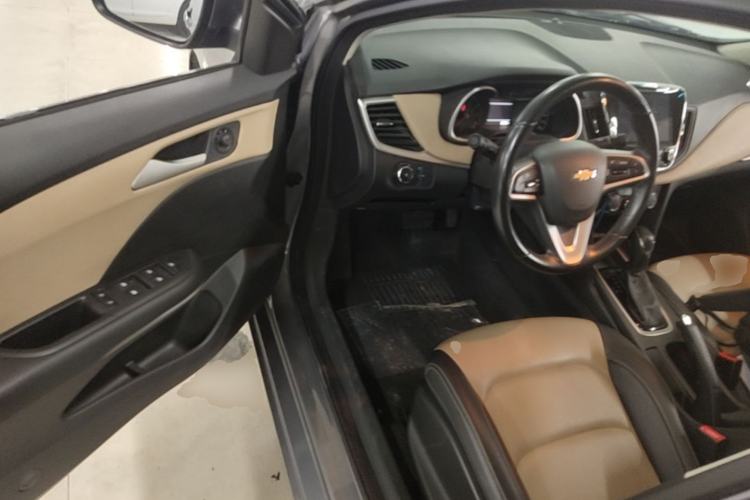 Used Chevrolet Monza 2022 320 Automatic Enjoyment Sunroof Version Driver Seat