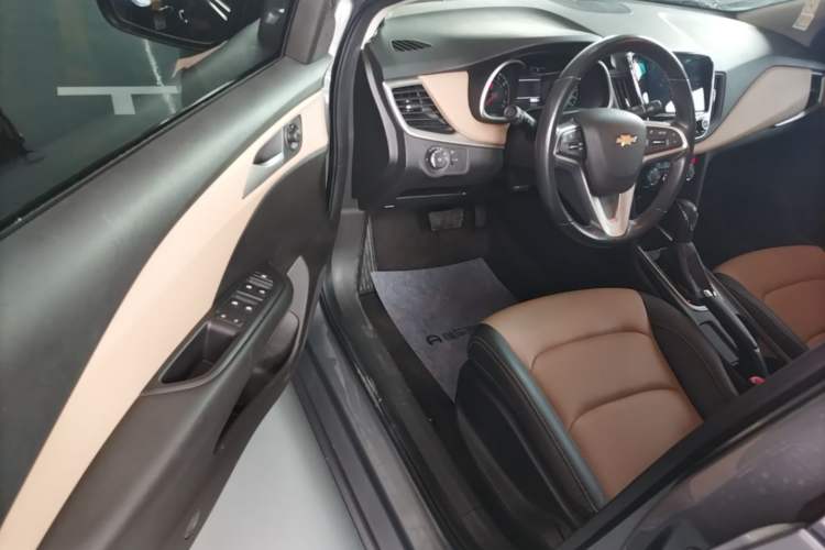 Used Chevrolet Monza 2022 320 Automatic Enjoyment Sunroof Version Driver Seat