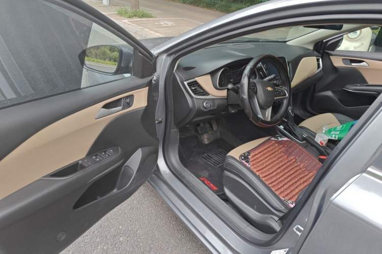 Used Chevrolet Monza 2022 320 Automatic Enjoyment Sunroof Version Driver Seat