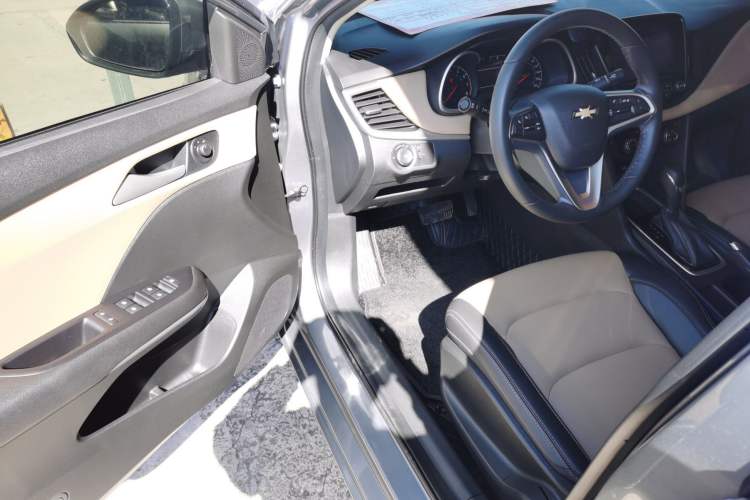 Used Chevrolet Monza 2022 320 Automatic Enjoyment Sunroof Version Driver Seat