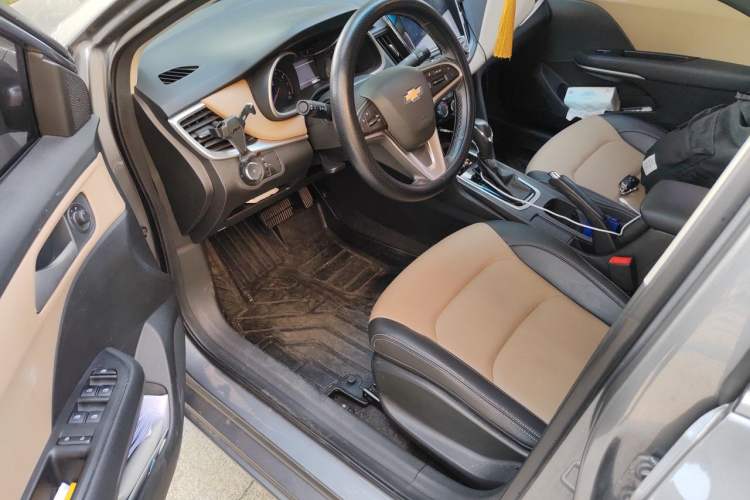 Used Chevrolet Monza 2022 320 Automatic Enjoyment Sunroof Version Driver Seat