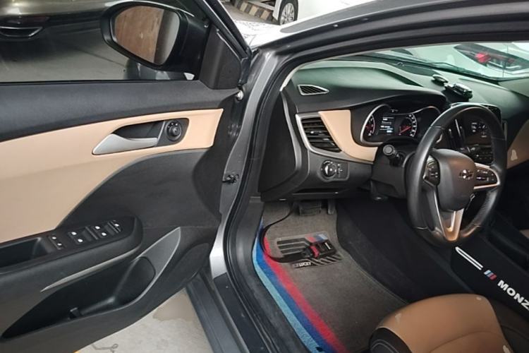 Used Chevrolet Monza 2022 320 Automatic Enjoyment Edition Driver Seat