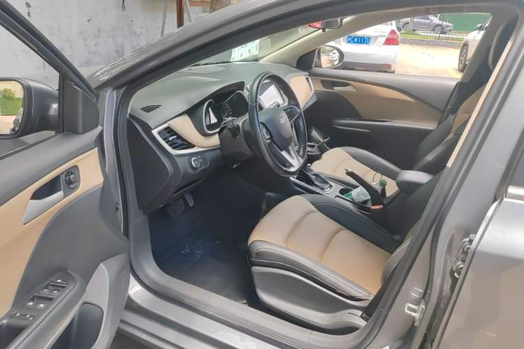 Used Chevrolet Monza 2022 320 Automatic Enjoyment Edition Driver Seat