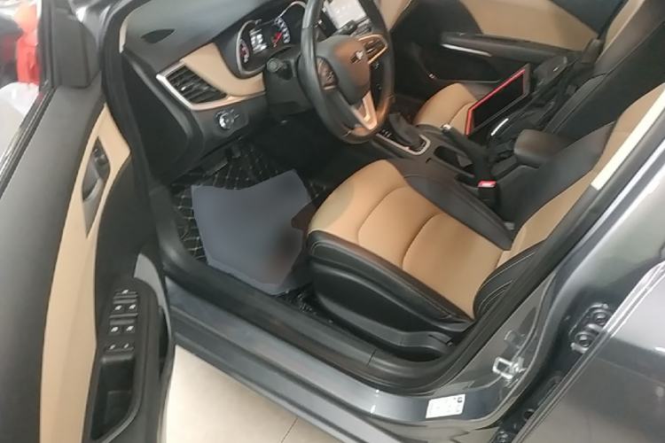 Used Chevrolet Monza 2022 320 Automatic Enjoyment Edition Driver Seat