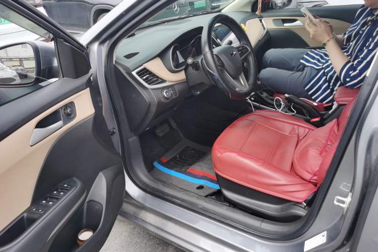 Used Chevrolet Monza 2022 320 Automatic Enjoyment Sunroof Version Driver Seat