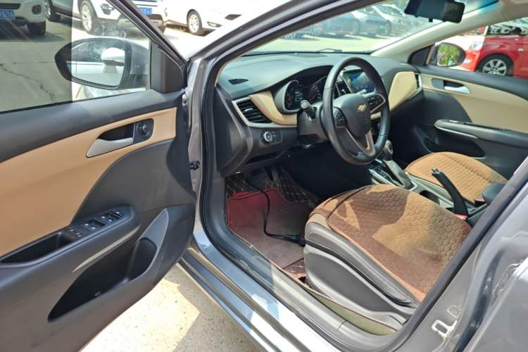 Used Chevrolet Monza 2022 320 Automatic Enjoyment Sunroof Version Driver Seat