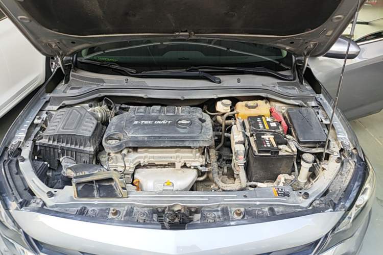 Used Chevrolet Monza 2022 320 Automatic Enjoyment Sunroof Version Engine Bay