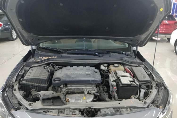 Used Chevrolet Monza 2022 320 Automatic Enjoyment Sunroof Version Engine Bay