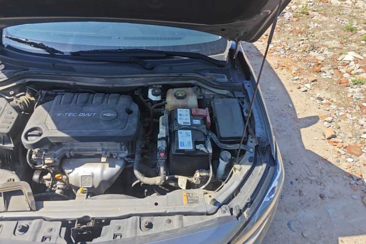 Used Chevrolet Monza 2022 320 Automatic Enjoyment Sunroof Version Engine Bay Left