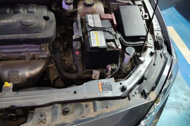 Used Chevrolet Monza 2022 320 Automatic Enjoyment Sunroof Version Engine Bay Left