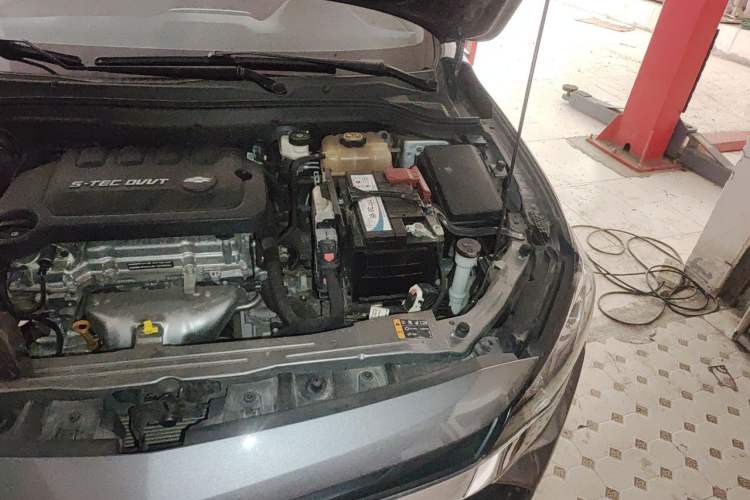 Used Chevrolet Monza 2022 320 Automatic Enjoyment Sunroof Version Engine Bay Left