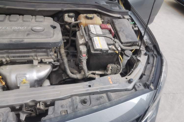 Used Chevrolet Monza 2022 320 Automatic Enjoyment Edition Engine Bay Left