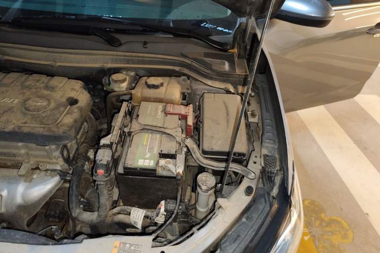 Used Chevrolet Monza 2022 320 Automatic Enjoyment Sunroof Version Engine Bay Left
