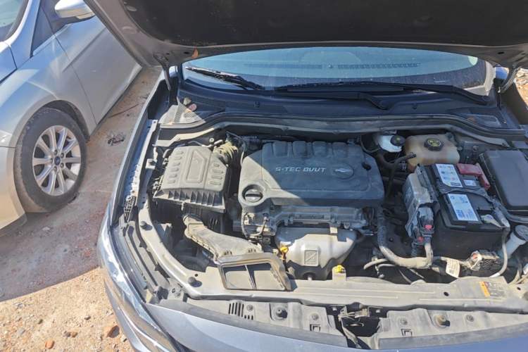 Used Chevrolet Monza 2022 320 Automatic Enjoyment Sunroof Version Engine Bay Right