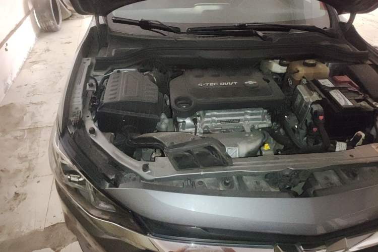 Used Chevrolet Monza 2022 320 Automatic Enjoyment Sunroof Version Engine Bay Right