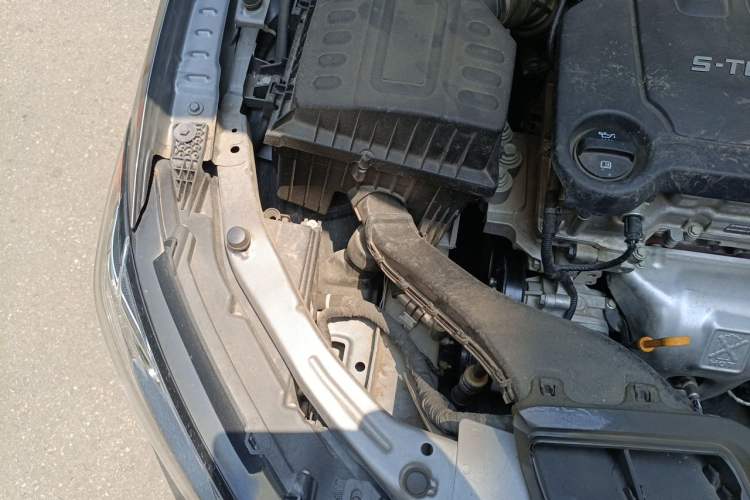 Used Chevrolet Monza 2022 320 Automatic Enjoyment Edition Engine Bay Right