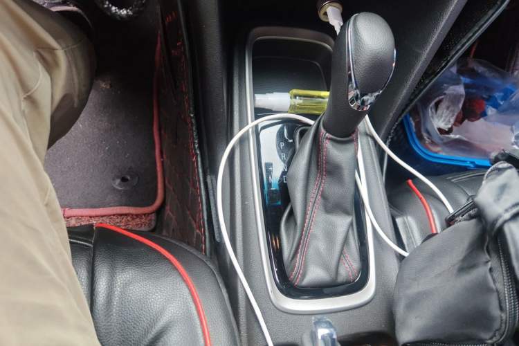 Used Chevrolet Monza 2022 Light Hybrid RS 330T Automatic Comfort Edition Gear Lever