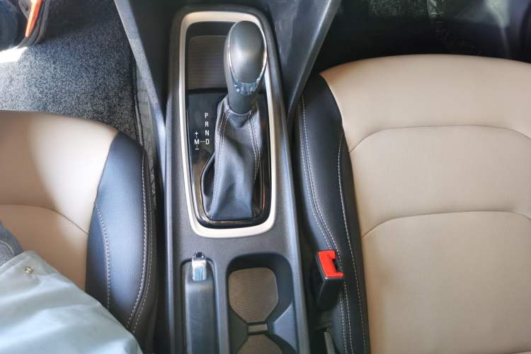 Used Chevrolet Monza 2022 320 Automatic Enjoyment Sunroof Version Gear Lever