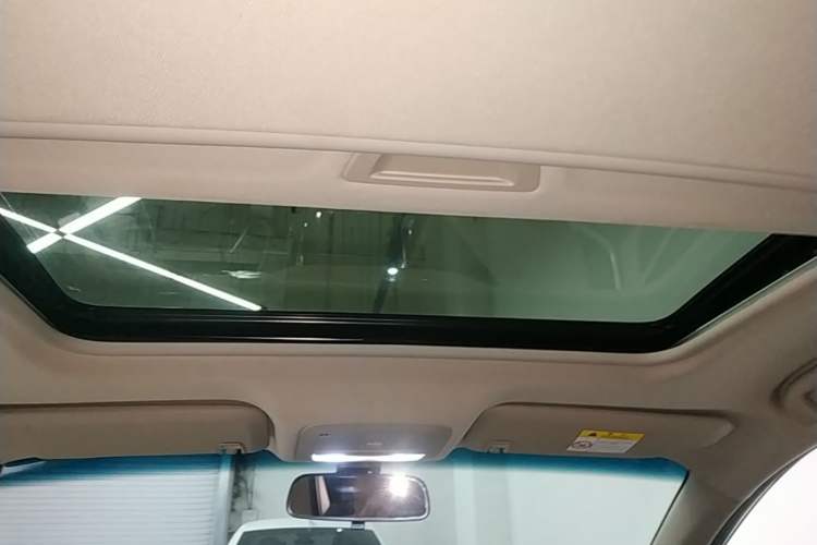 Used Chevrolet Monza 2022 320 Automatic Enjoyment Sunroof Version Headliner