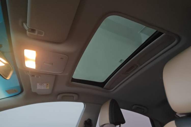 Used Chevrolet Monza 2022 320 Automatic Enjoyment Sunroof Version Headliner