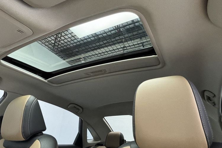 Used Chevrolet Monza 2022 320 Automatic Enjoyment Sunroof Version Headliner