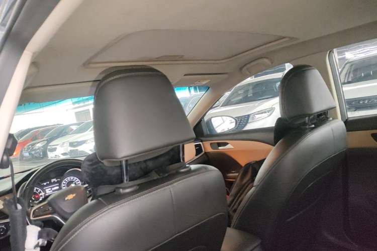 Used Chevrolet Monza 2022 320 Automatic Enjoyment Sunroof Version Headliner