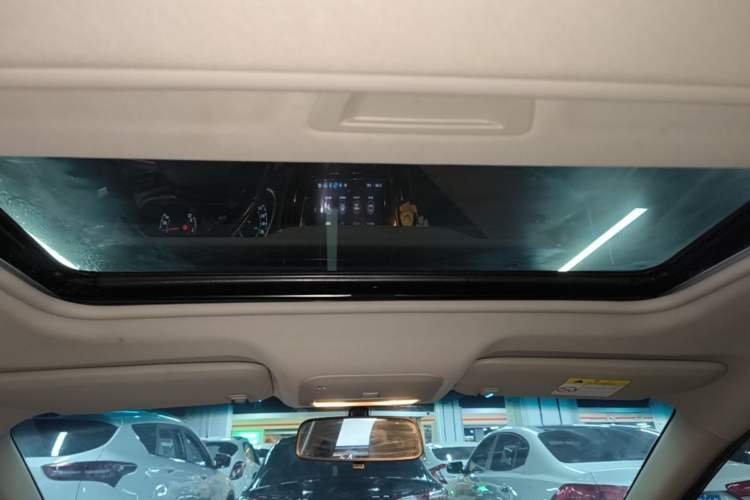 Used Chevrolet Monza 2022 320 Automatic Enjoyment Sunroof Version Headliner