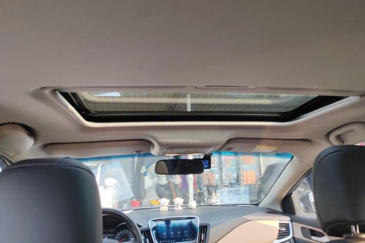 Used Chevrolet Monza 2022 320 Automatic Enjoyment Sunroof Version Headliner